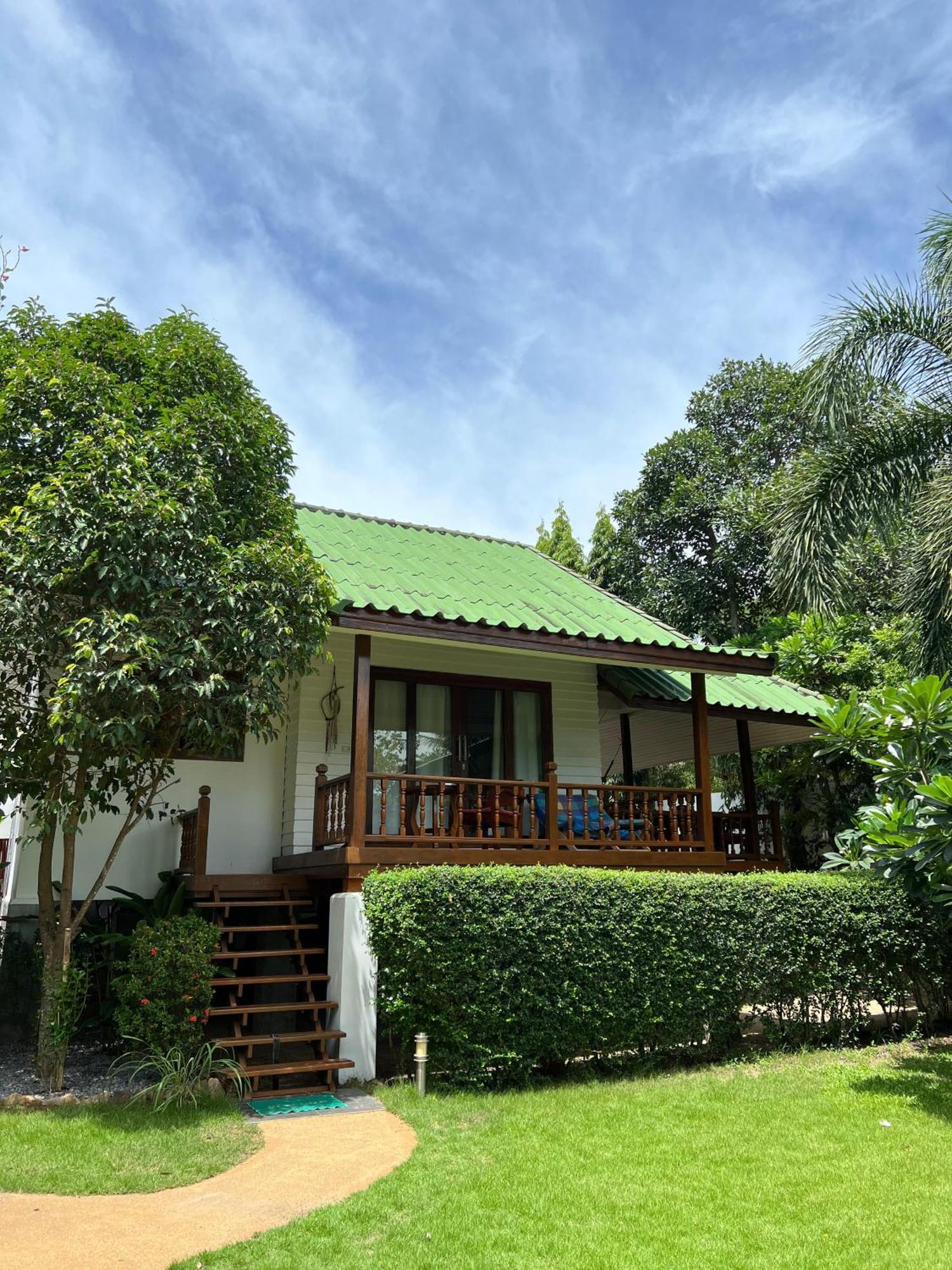 The Joy Beach Villas Hinkong Экстерьер фото